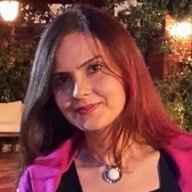 Dr. Esra Akat